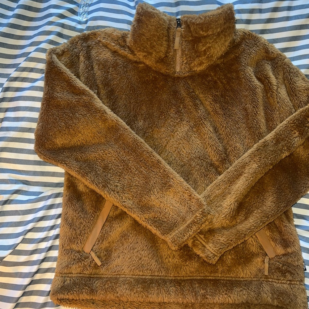 Fuzzy brown north face 1/4 zip